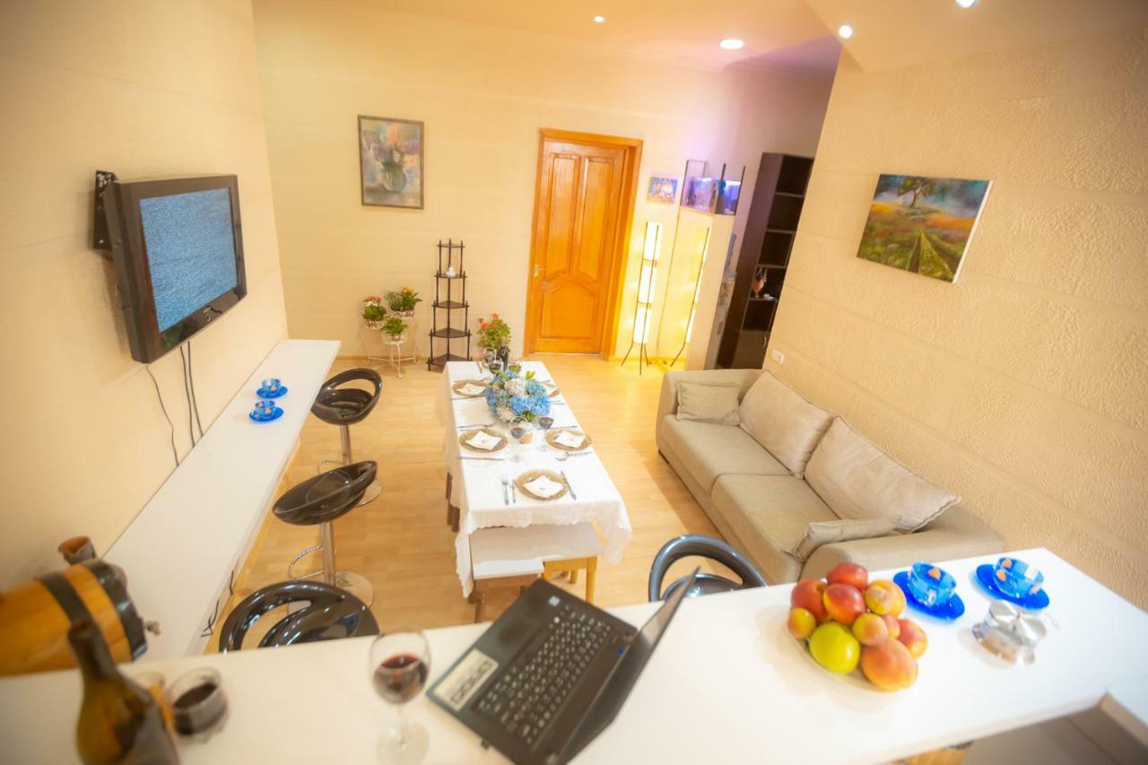 Wine Hostel Тбилиси Екстериор снимка