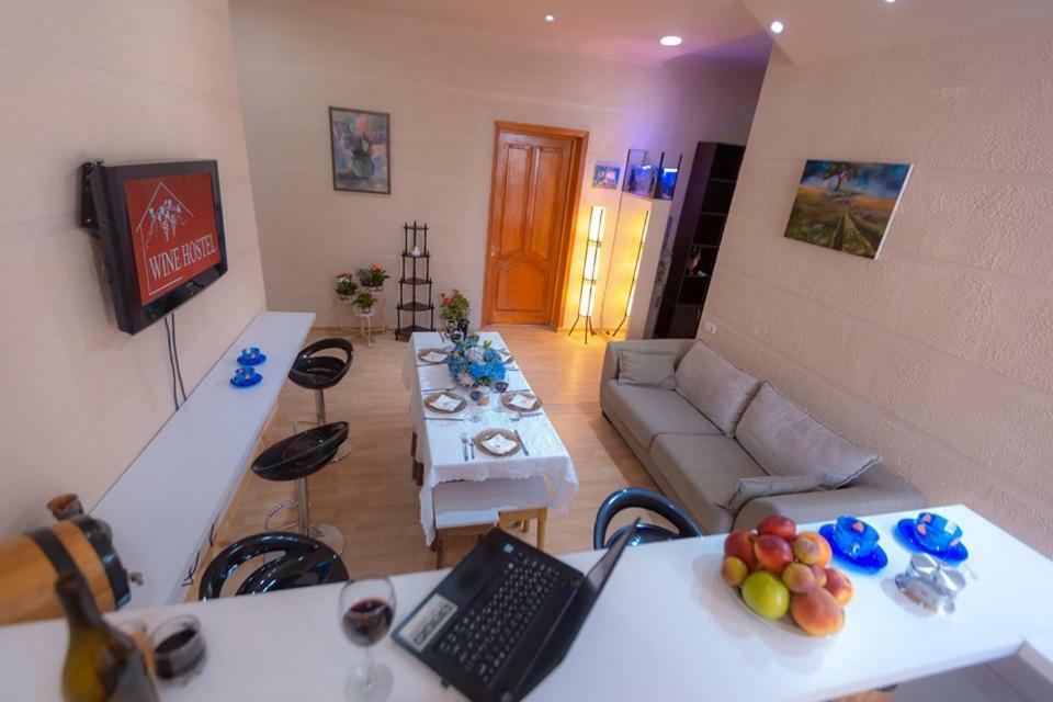 Wine Hostel Тбилиси Екстериор снимка